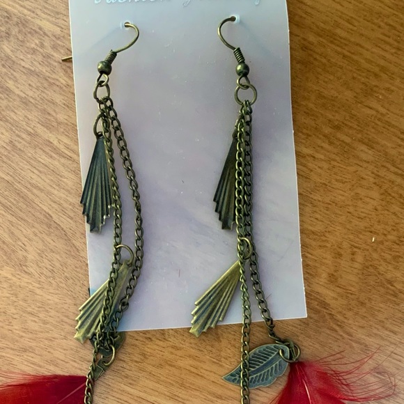 2 sets!!! Beautiful feather earrings - Picture 2 of 3